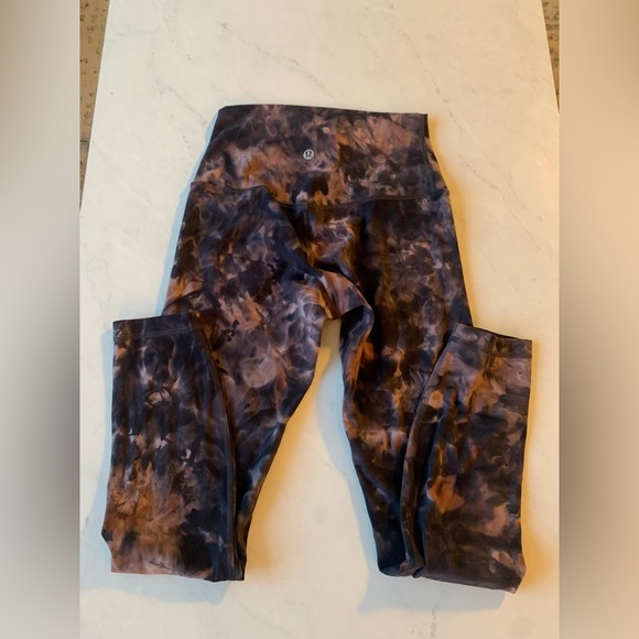 Align leggings size 4. 25 “. Graphite grey/pastel pink diamond dye. - Picture 10 of 10